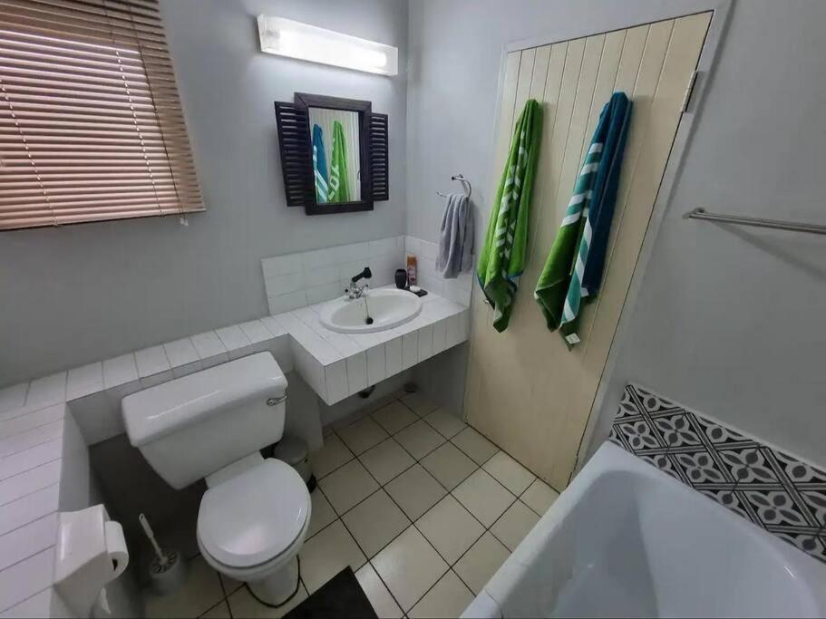 Spacious Seaview Apartment, 62 Perissa *