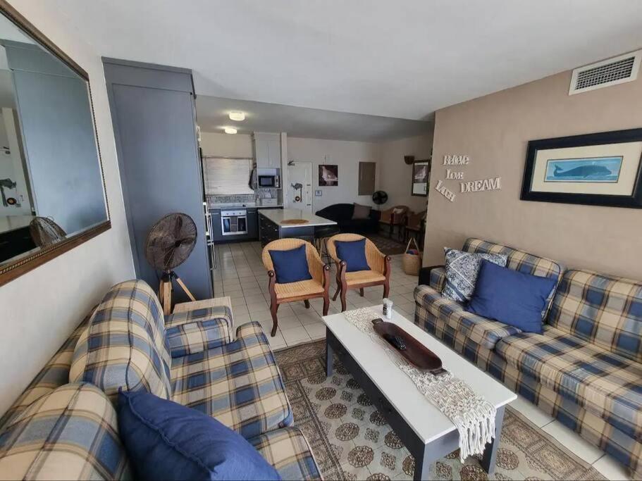 Apartment Spacious Seaview Apartment, 62 Perissa Ballito