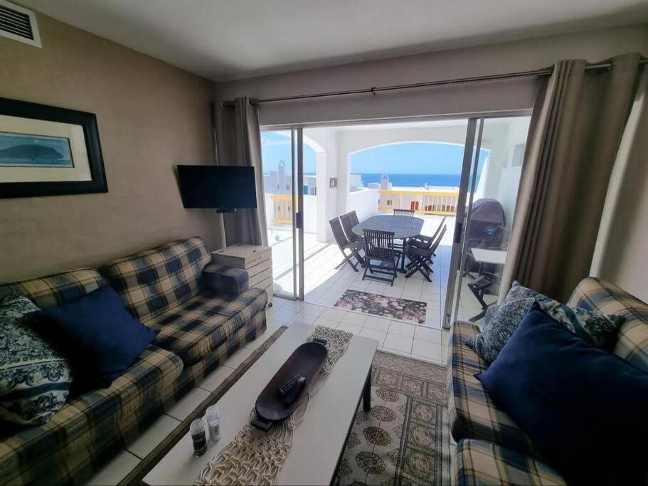 Spacious Seaview Apartment, 62 Perissa